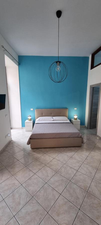 Grazioso Appartamento -Centro Storico Vic Strit ปอซซุออลี ภายนอก รูปภาพ